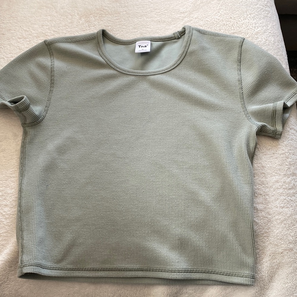 Tna waffle tee in pale green/grey